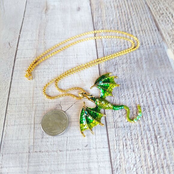 Dragon Necklace Green - Picture 3 of 3